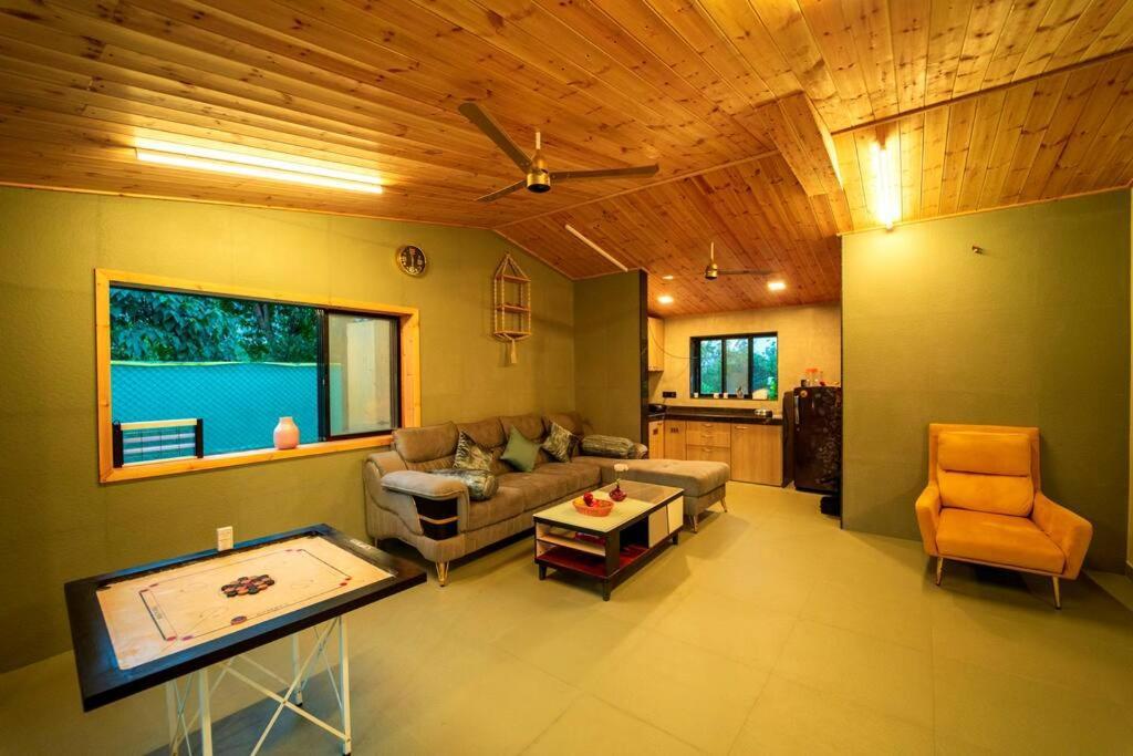 Spicy Mango Lakeside Abode - Luxurious Villa In Pawana Lonavla Exterior foto